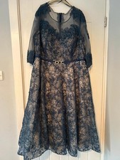 Veni Infantino Navy Lace