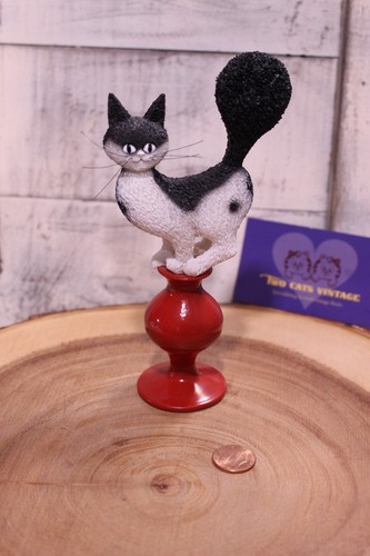 Escape plan cat statue - cat,