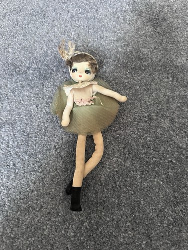 This vintage pose - , doll