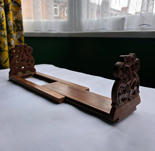 Wooden carved expaning book - expaning,