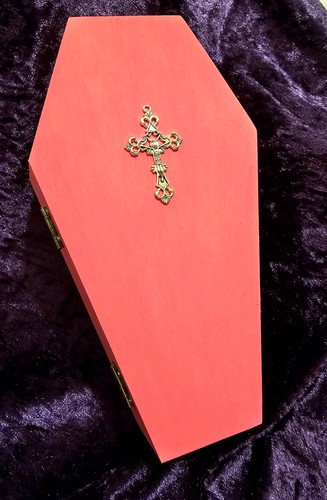 New gothic bright - pink, wooden
