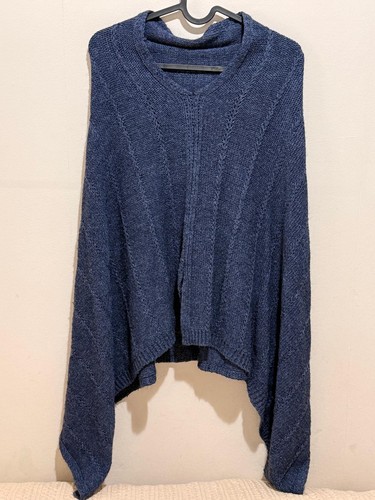 Knitted poncho cape - knitted,