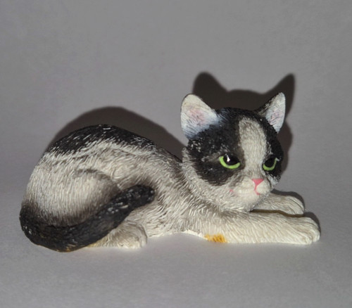 Vintage resin cat - resin,