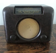 VINTAGE 1950's BUSH DAC 90A VALVE MW/LW TABLE RADIO BROWN BAKELITE CASE