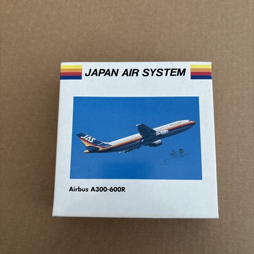 Herpa 500 501873 japan air - herpa,