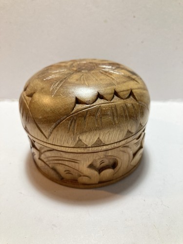 Vtg wooden hand carved - vtg,