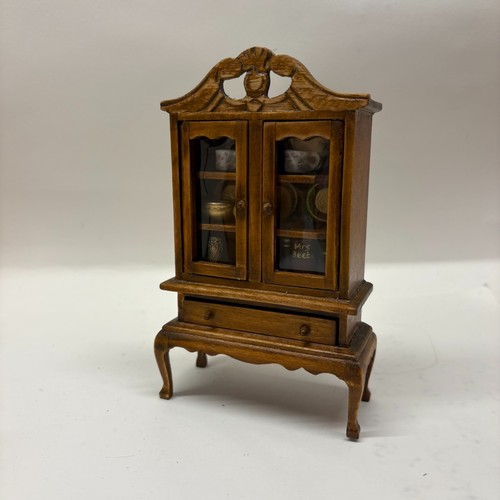 12th scale dolls house - dolls,