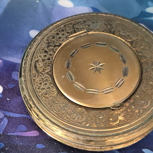 Vintage kigu gold tone powder - kigu, gold-tone