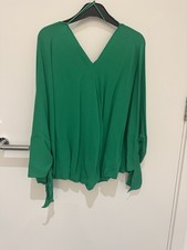Brand new - Zara Green Flowing