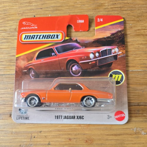 Matchbox 1977 jaguar - matchbox, xj6c