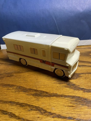Vintage avon winnebago motor - vintage,