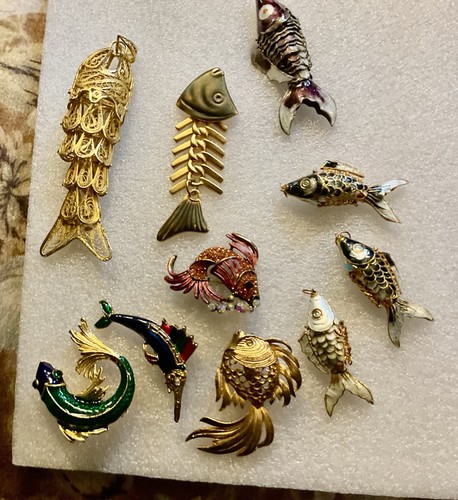Articulated fish lot 10 - articulated,