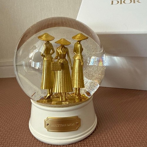Dior circus dreams - circus,