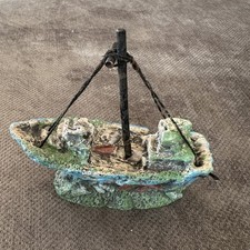 Aquarium/ Fish Tank Decoration: Ship wreck 
