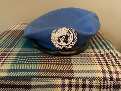 Blue beret with metal - blue,