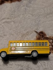 Kinsmart Yellow School Bus