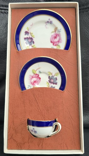 Coalport titania miniature tea - titania,