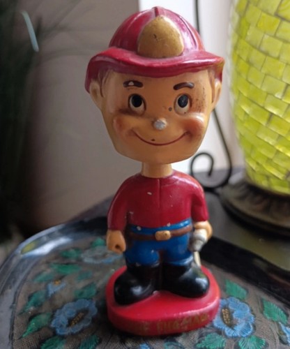 Vintage nodding nodder