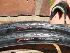 PAIR 700c x25 Tyres Anti-puncture Road Racing Bicycle Bike puncture resistant