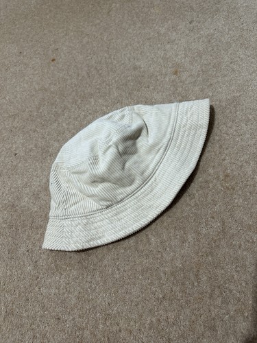 Bnwot new bucket hat - h&m, cream