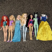 Disney Fashion Doll Bundle