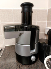Whole Fruit Juicer 