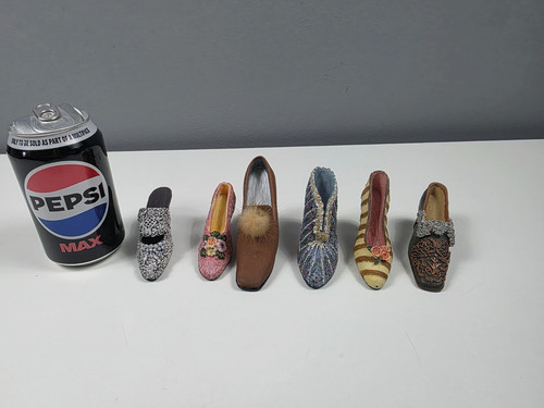 Decorative collectable - x,