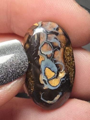 5ct boulder opal cabochon - 19.5ct,