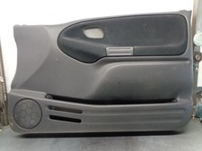 8371166D front door trim rh