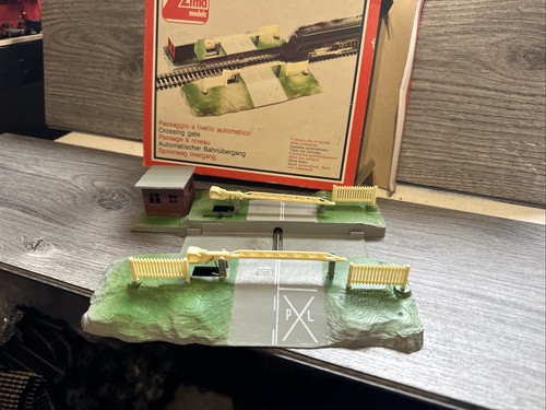 Lima models scale - ho, automatic