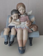 Lladro Figurine SURROUNDED BY