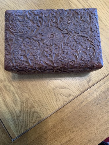 Past times hand carved tudor - past,