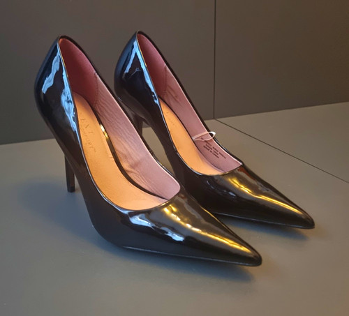 Next patent black - black, high