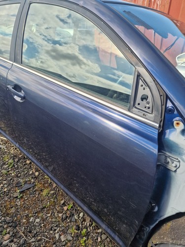 Toyota avensis drivers - toyota,