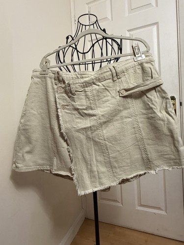 Prettylittlething plus cream - plus,
