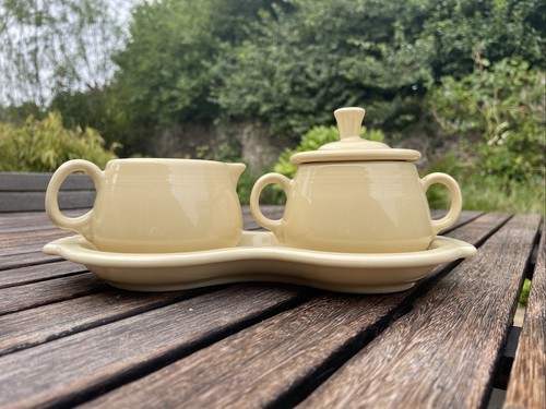 Fiesta ware yellow sugar - yellow, bowl