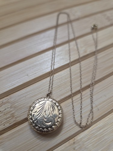 9ct gold chain with - gold,
