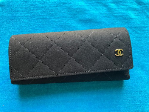 Chanel black quilted fabric - chanel,
