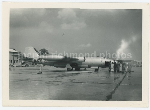 English electric canberra - electric,
