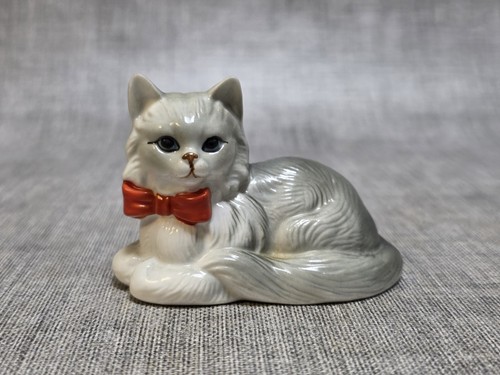Danbury mint fine - danbury, bone