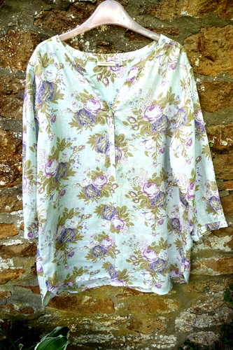 Cabbages roses top tunic - &,