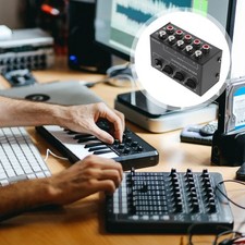 Stereo Mini Mixer 4 Channel