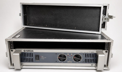 Used yamaha p7000s stereo - used,