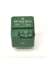 Mercedes fuel pump relay w201