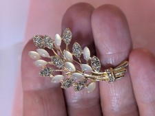 Pretty Wheatsheaf Brooch