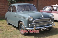 PHOTO  1956 MORRIS ISIS SERIES