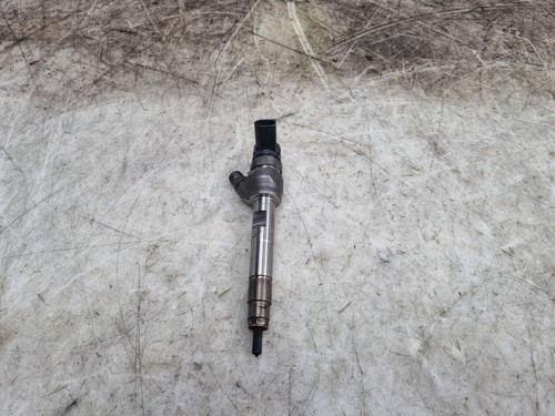 Toyota avensis fuel injector - toyota,