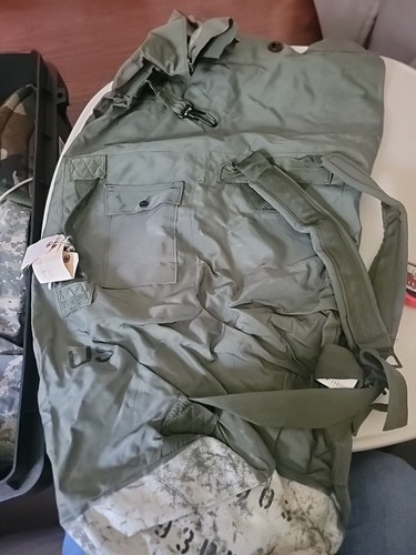 Military green duffle - us,