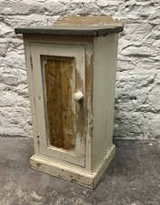 VINTAGE OLD PINE CHIPPY