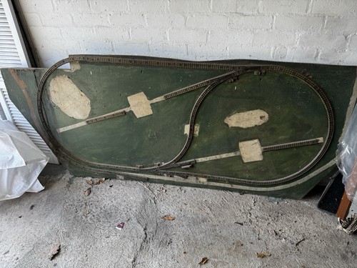 Hornby train layout - train,